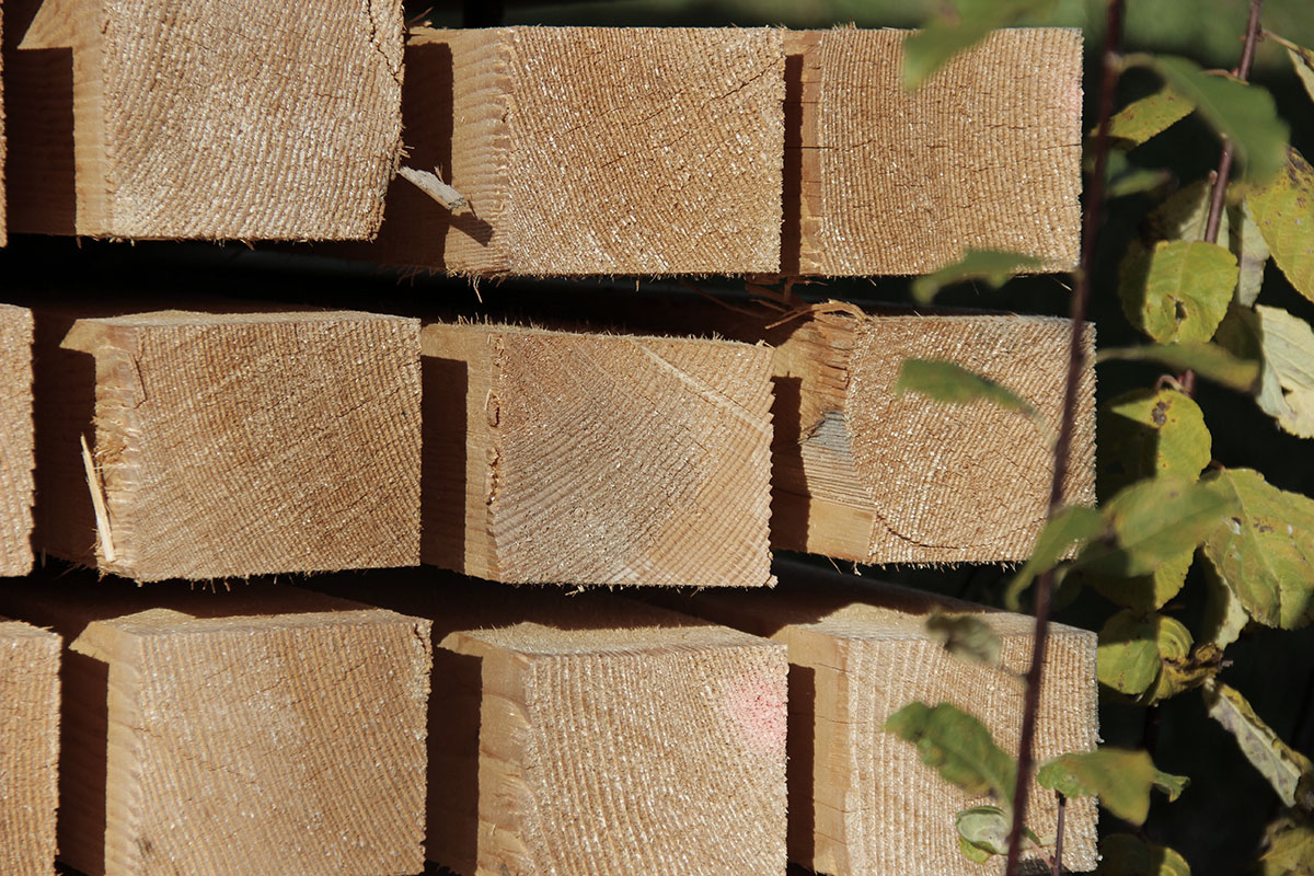 Qualitäts-Holz